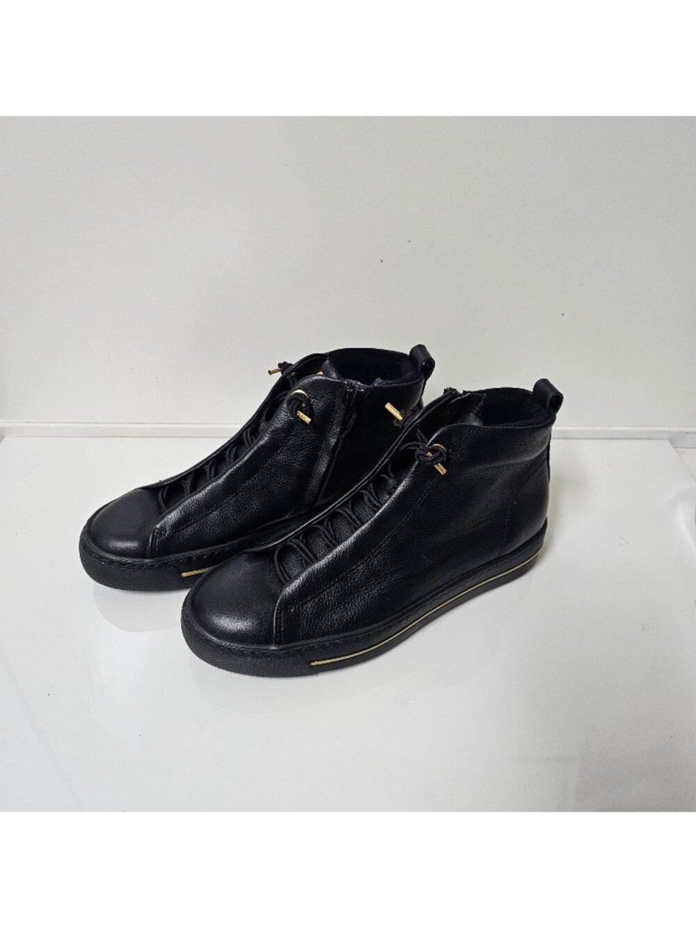 Paul Green Simona high-top sneakers in black leather Size 4.5
